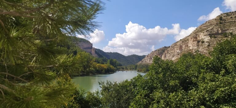 Nuestro mayor tesoro es la paz de este entorno: Casas Rurales del Herrero, un refugio junto al río Júca